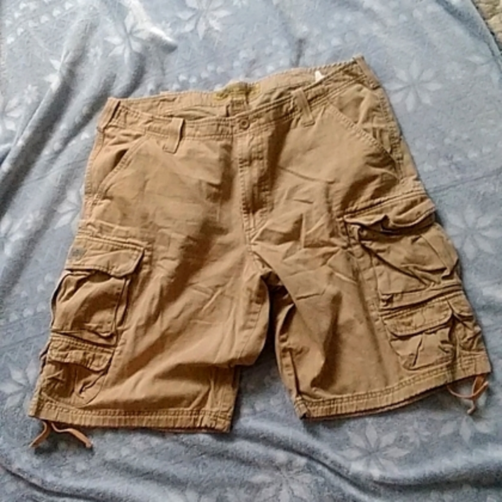 Men's size 36 shorts